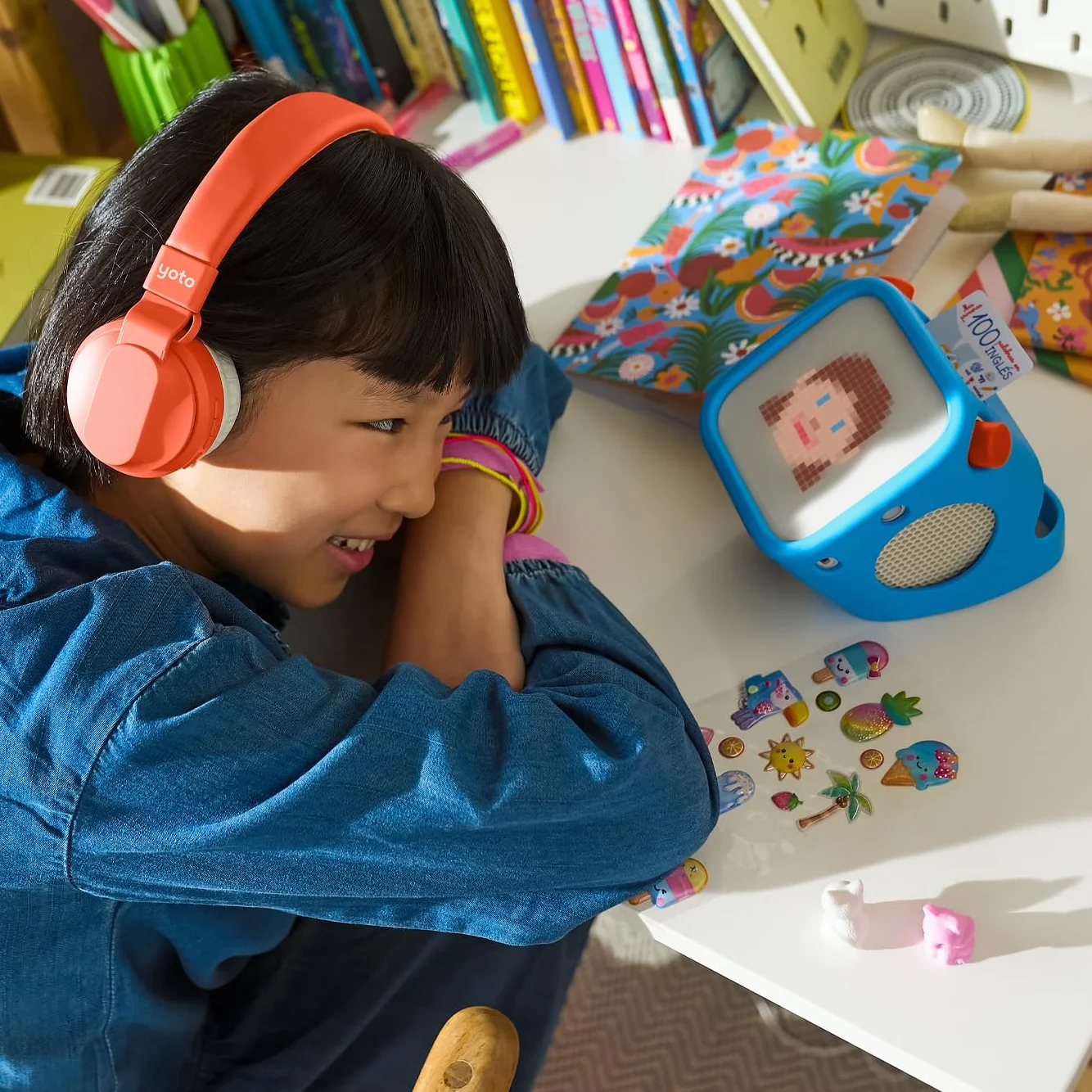 YOTO W ciągu 5 minut: bajki konstrukcyjne Castilian – hiszpańska karta audiobooków dla dzieci, bez ekranów, idealne do zabawy, spania lub podróży. Kompatybilny gracz. Wiek 4+.