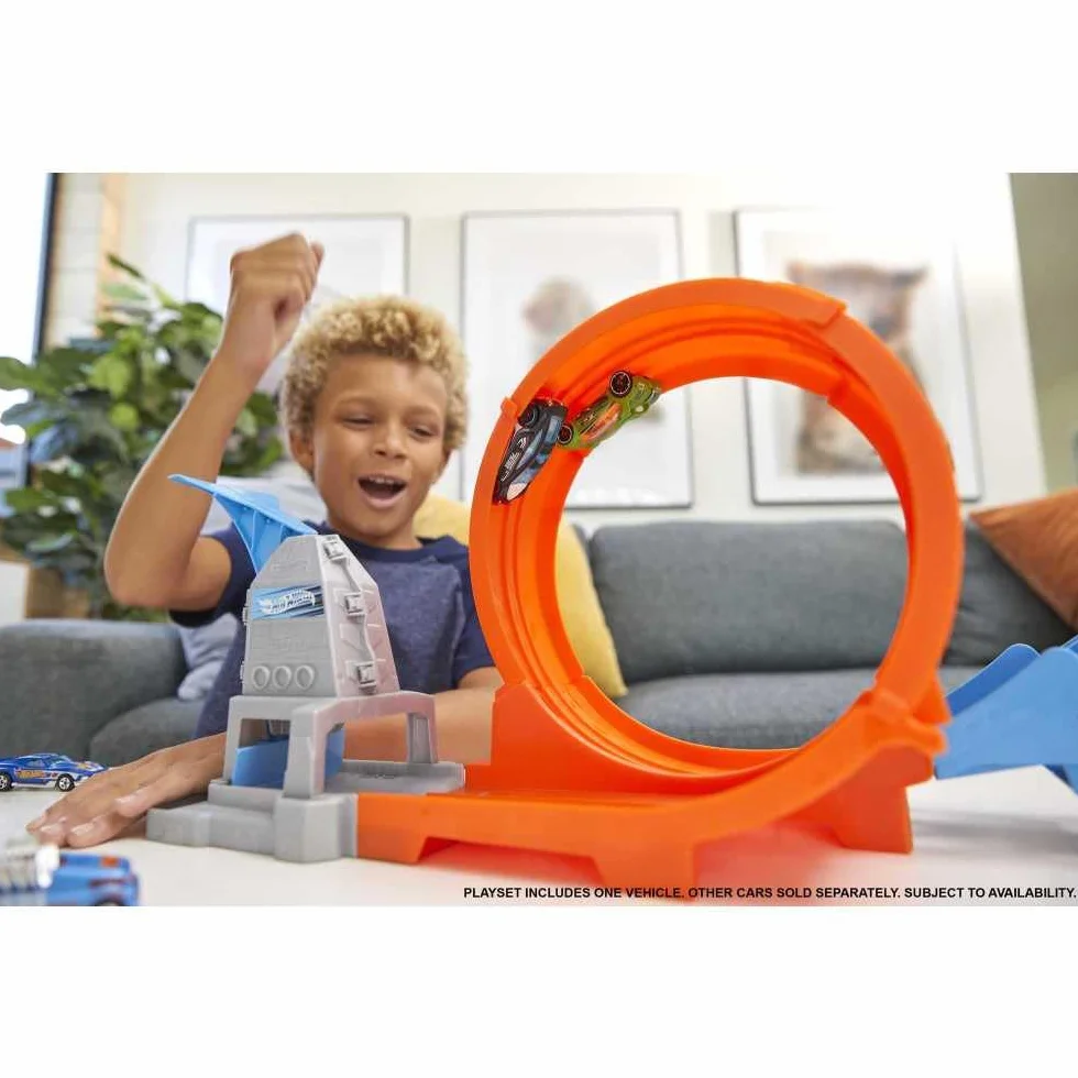 Hot Wheels Gtv13 - Loop Stunt Champion Track Set Z 1 pojazdem Hot Wheels W Skali 1:64, Zabawkowy Tor Wyścigowy dla Dzieci od 4 Lat
