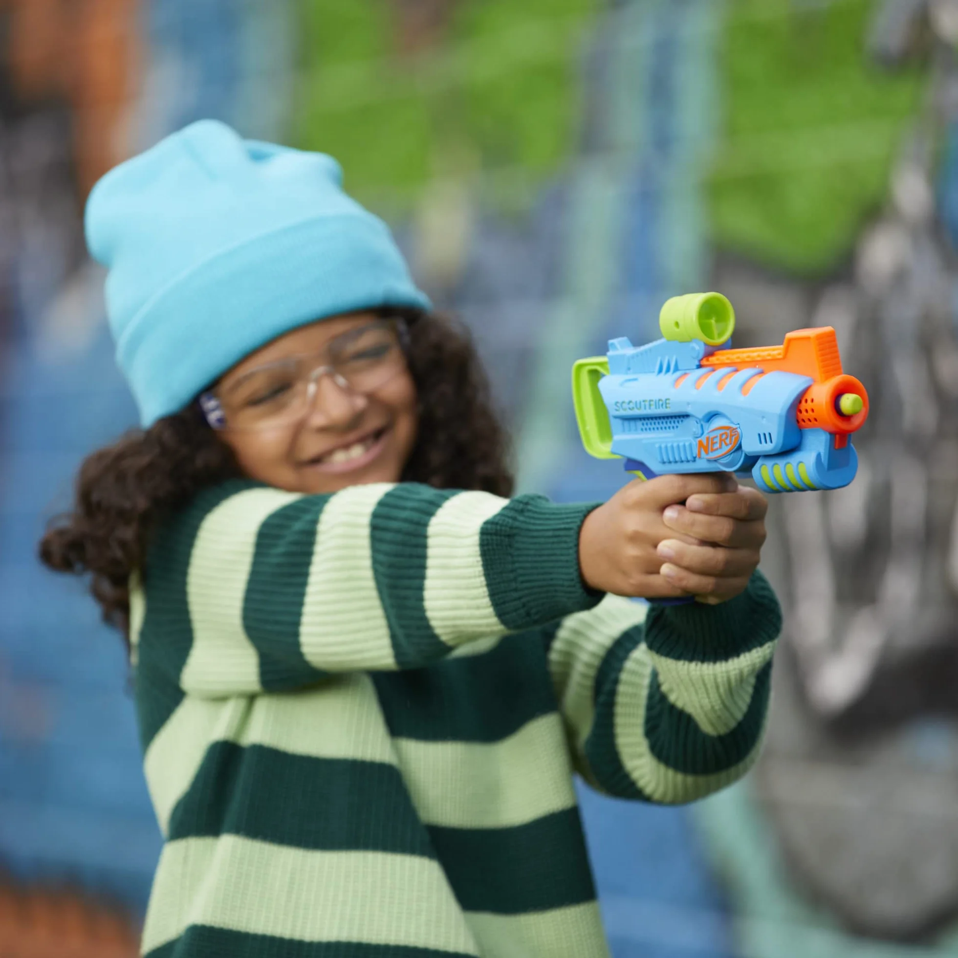 Nerf Elite Junior Ultimate zestaw startowy, 2 Easy-Play Blaster, 15 Nerf Elite, zabawka outdoorowa dla dzieci od 6 lat
