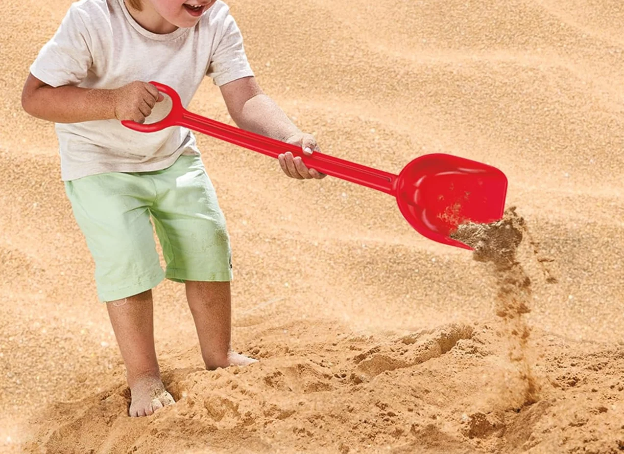 Hape E4076 – mocna łopata, 40 cm, zabawka plażowa/zabawka z piaskiem, czerwona
