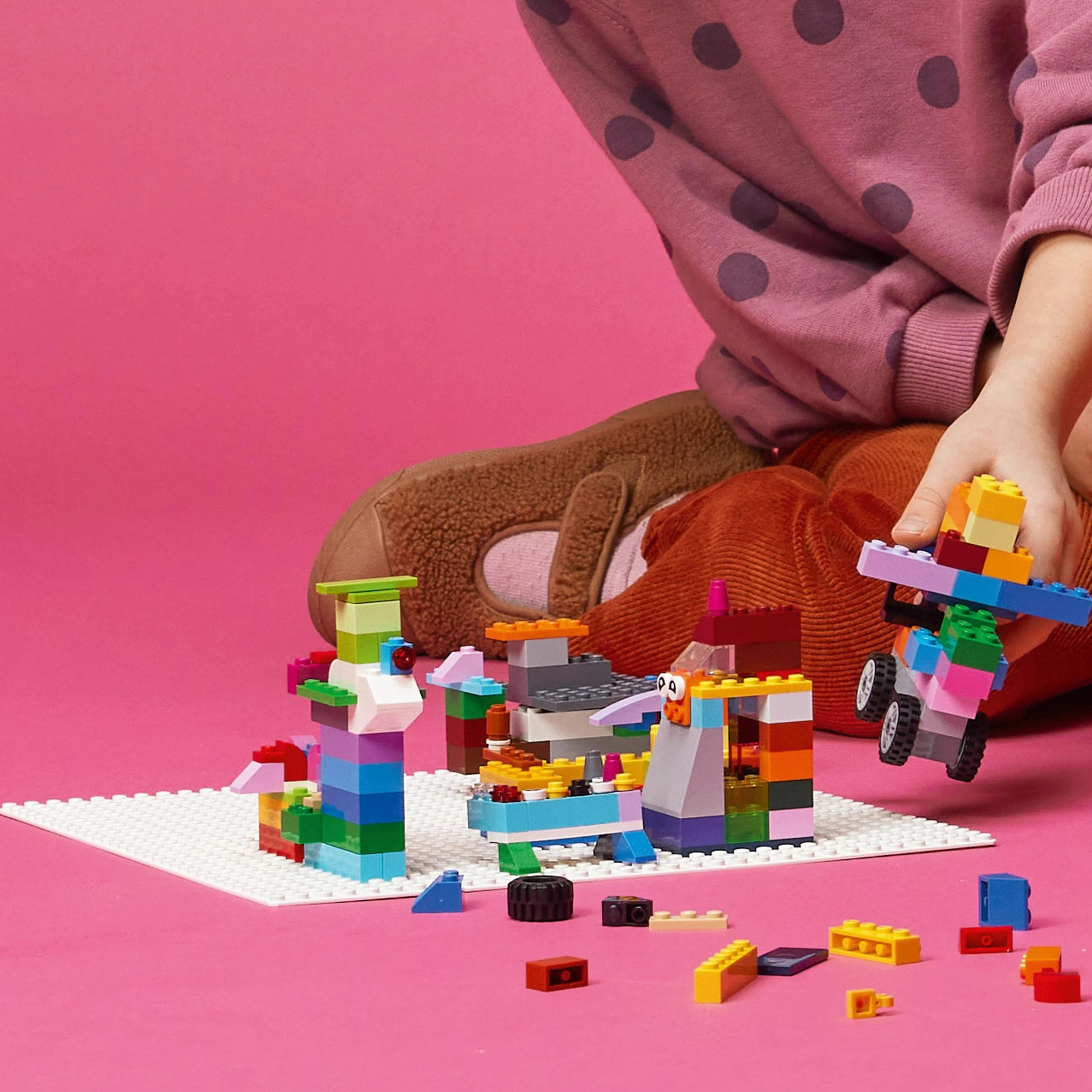 LEGO 11026 Classic Biała Płytka Konstrukcyjna pod Klocki, Prezent dla Dzieci od 4 lat