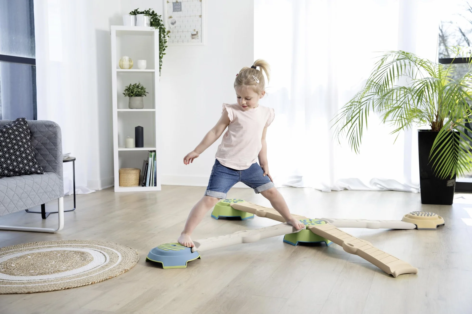 Smoby Life - Tor przygód - Tor umiejętności motorycznych - 4 klocki i 4 deski - Do 3,5 m długości - Materiał z recyklingu - Od 2 lat - Wyprodukowano we Francji
