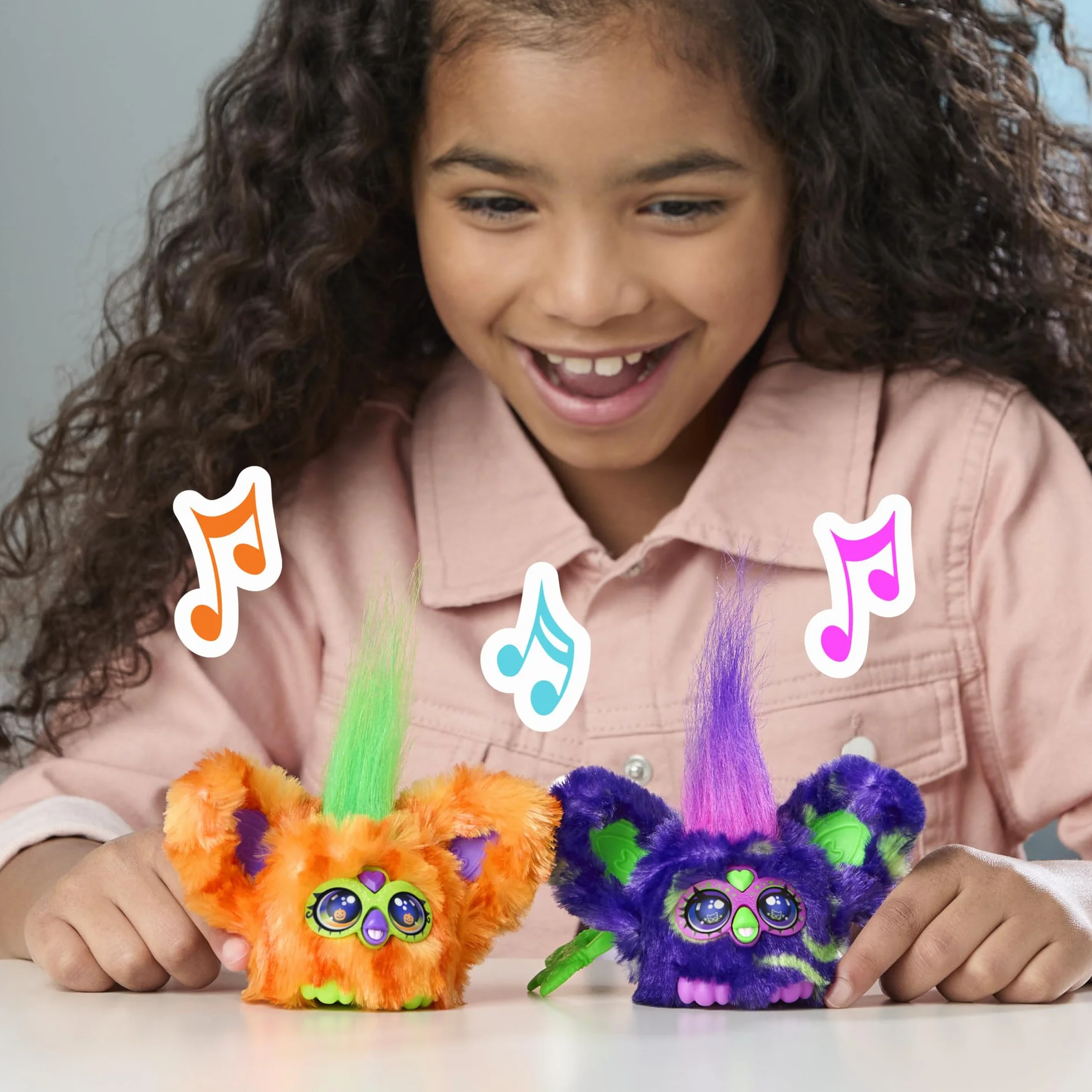 Furby Furblets Mini Friends Trick-Ee & Boo-Kin, elektroniczne pluszowe zabawki, wielokolorowe, prezenty na powrót do szkoły, dla dzieci od 6 lat (tylko Amazon)