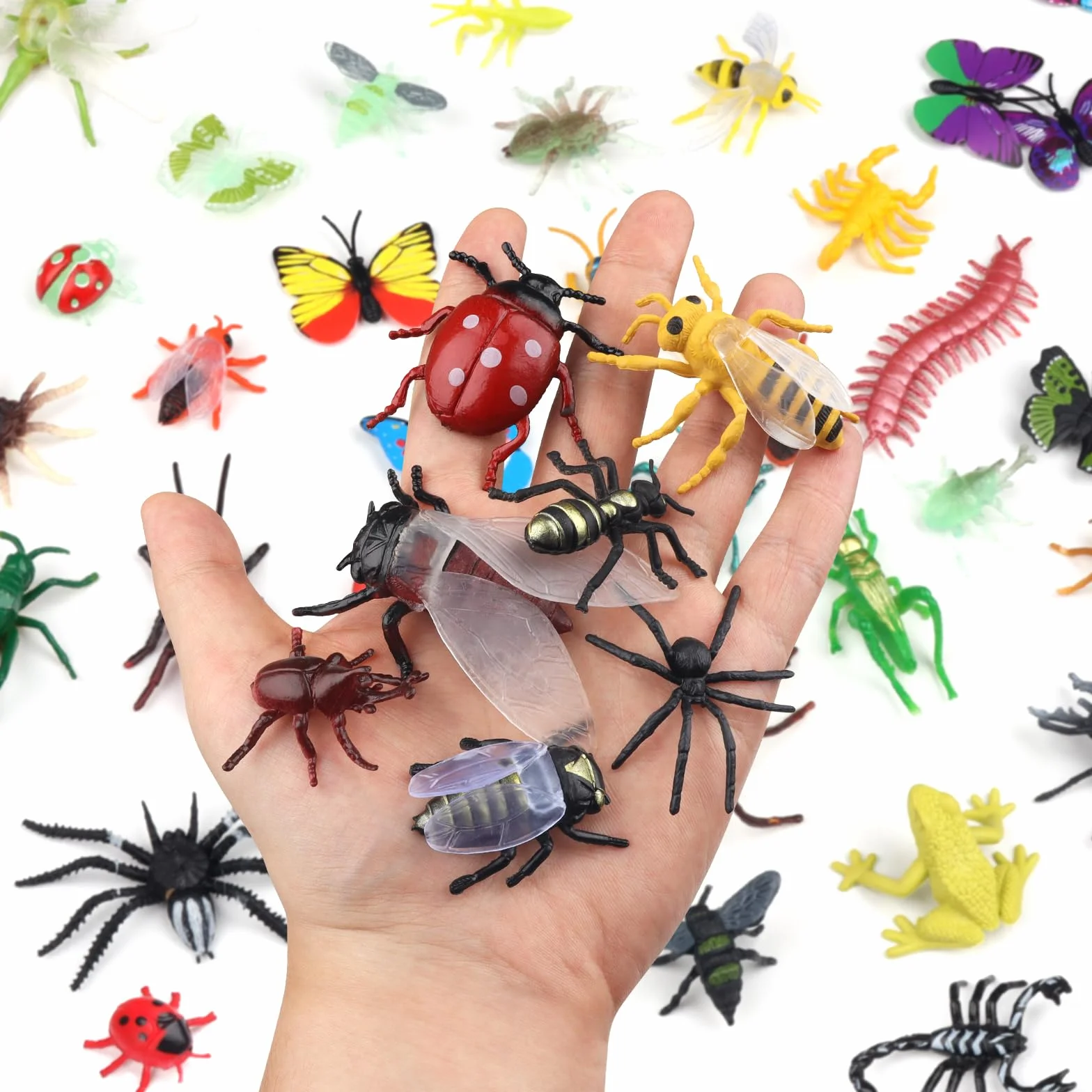 62-częściowy zestaw realistycznych owadów dla dzieci, plastikowe pluskwy i figurki owadów, do edukacji, na Halloween i urodziny