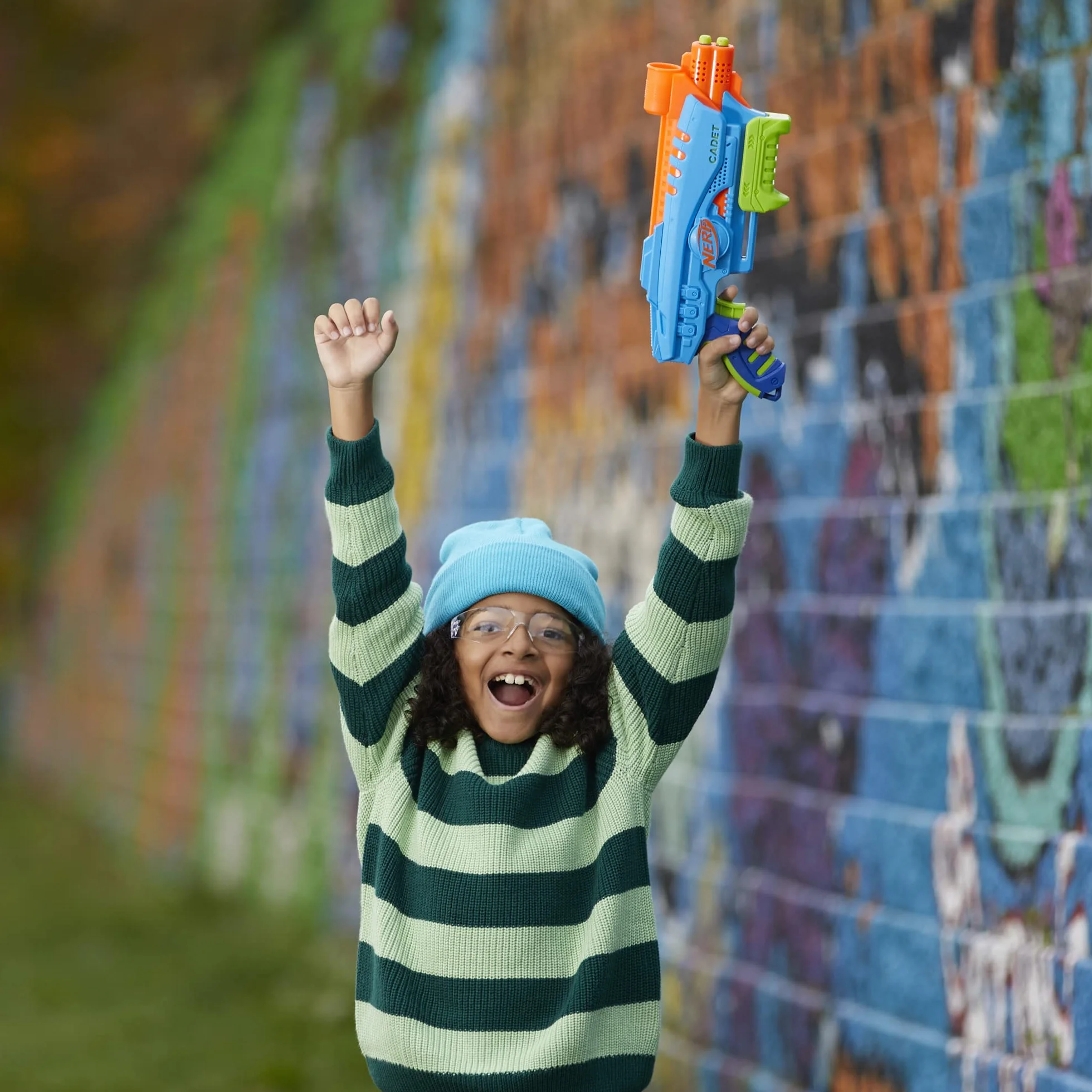 Nerf Elite Junior Ultimate zestaw startowy, 2 Easy-Play Blaster, 15 Nerf Elite, zabawka outdoorowa dla dzieci od 6 lat