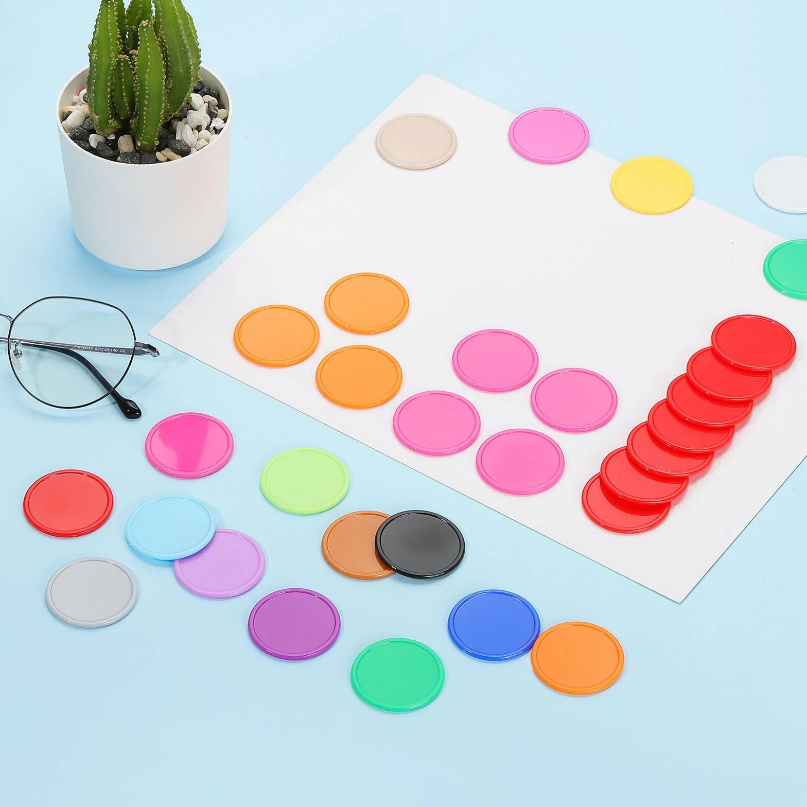 QUARKZMAN 100 sztuk 1 cal plastikowe żetony do pokera Mini żetony Bingo Liczniki naukowe liczniki znaczników nieprzezroczyste żetony do gier czerwony różowy