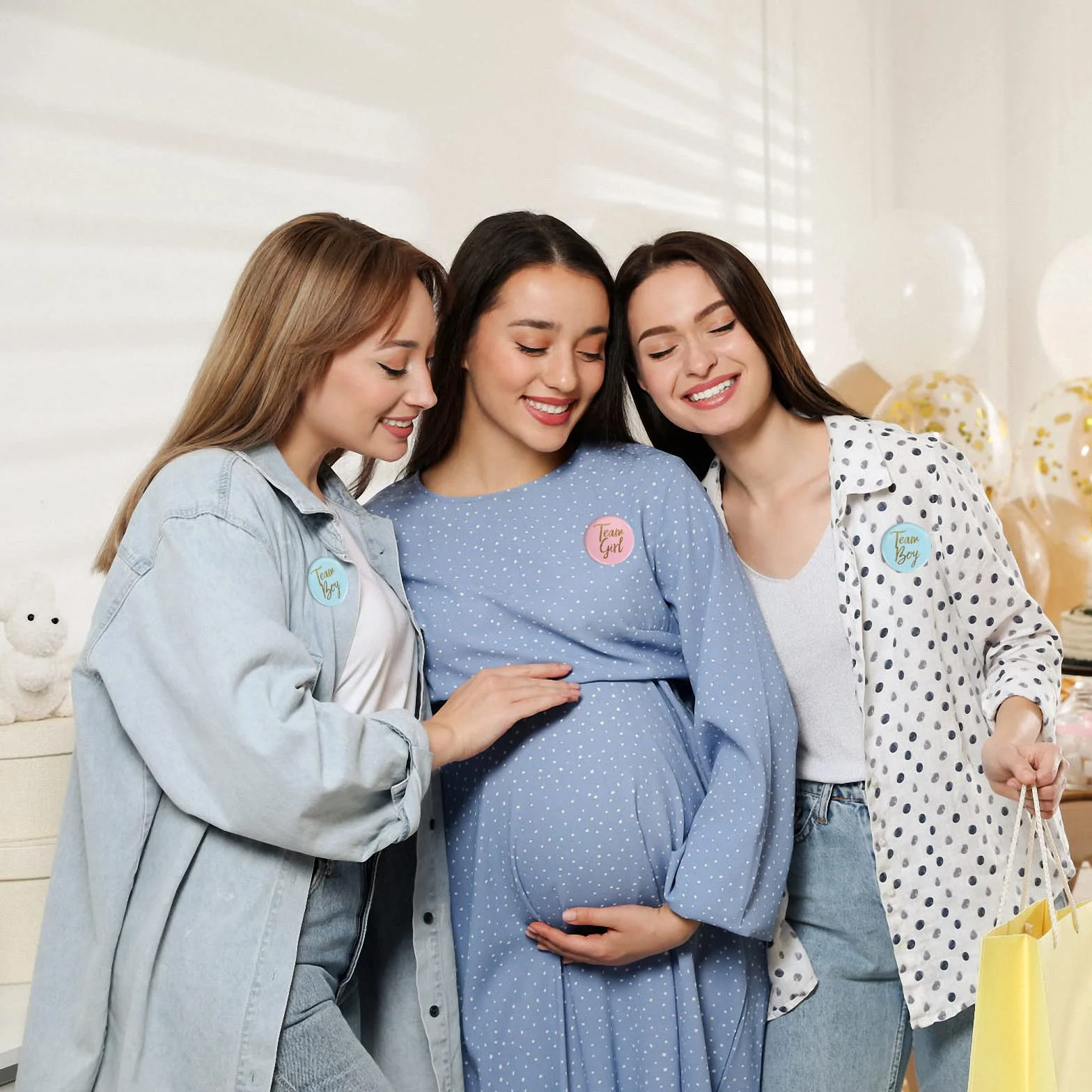 przypinka Team Boy i Team Girl - akcesoria dekoracyjne na baby shower party, 24 sztuki (niebieski i różowy), rednica: 4,5 cm., Żelazo