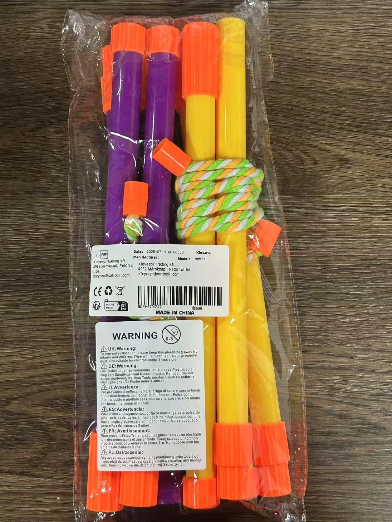 Zestaw Dużych Baniek Mydlanych – 2 Teleskopowe Kijki Lekkie i Przenośne, Trwały Bawełniany Sznurek, Bubble Wand dla Dzieci i Dorosłych, Idealne do Ogrodu, Plaży i Zabawy na Zewnątrz