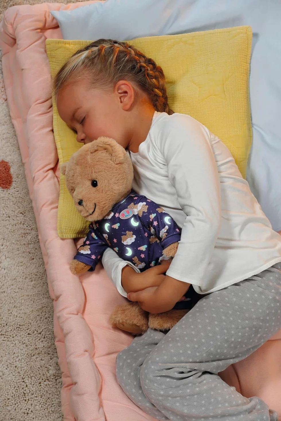 BABY born 836484 Teddy Schlafanzug Glow in The Dark, 43 cm