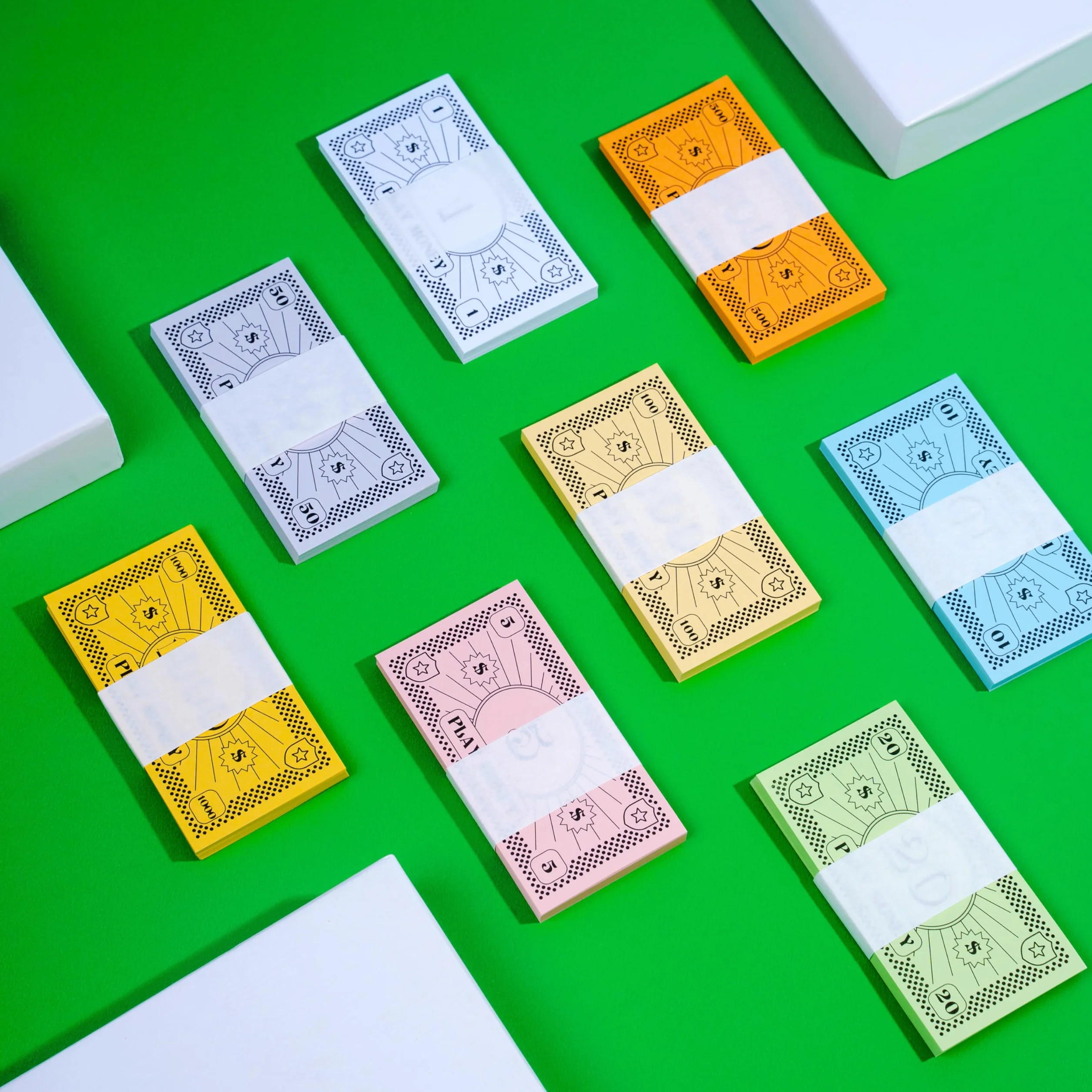 Fikcyjne pieniądze Opoly - 520 sztuk pieniędzy na gry planszowe - 65 każdego banknotu w 8 pucharach- 1, 5, 10, 20, 50, 100, 500, & 1000 zł - Papierowa waluta do kasjera gier symulacyjnych, wkład