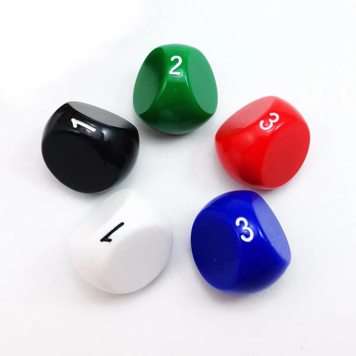 Bescon Polyhedral Dice 3-stronne kości do gier, matryca D3, kości D3, 3-stronne kostki, 3-stronna kostka, 5 różnych nieprzezroczystych kolorów
