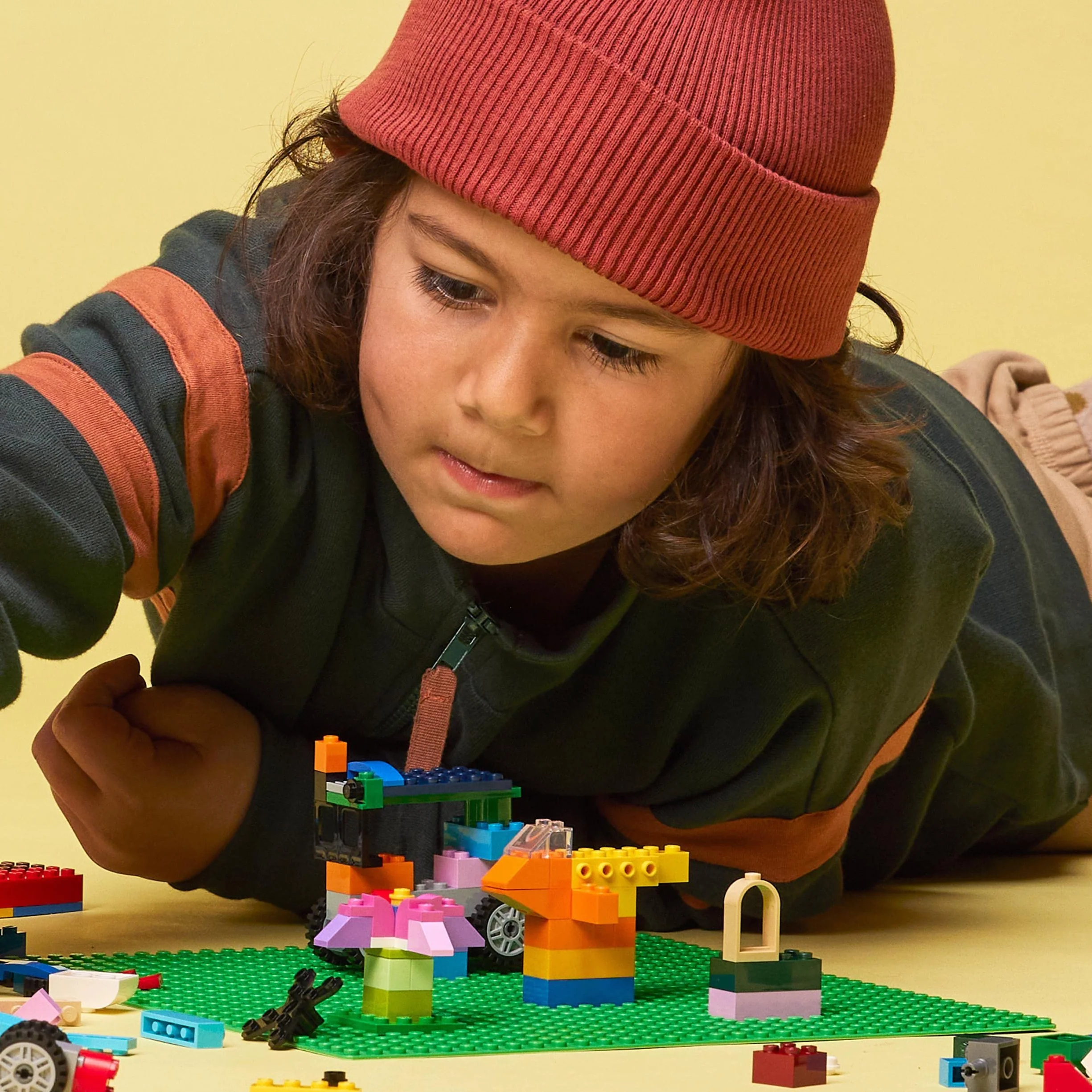 LEGO 11023 Classic Zielona Płytka Konstrukcyjna pod Klocki, Pomysł na Prezent na Urodziny dla Chłopców i Dziewczynek od 4 lat