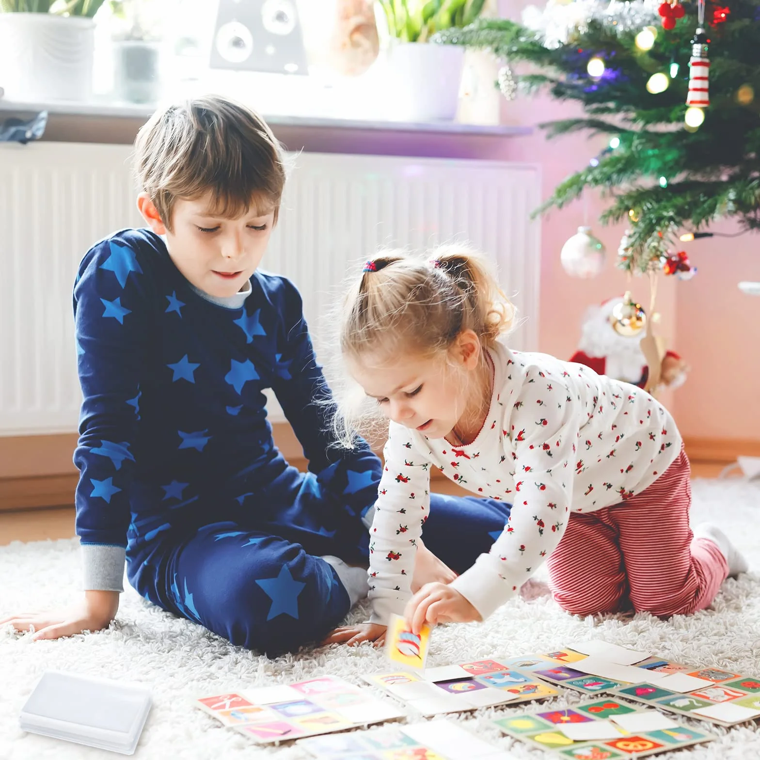 100 szt. etui na karty kolekcjonerskie, pogrubione rękawy na karty kolekcjonerskie 66 x 92 mm, przezroczyste akcesoria na karty kolekcjonerskie, karty sportowe Pokemon